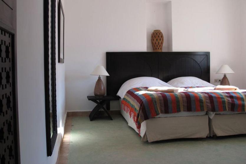 Auberge Dar Najmat Мирлефт Стая снимка